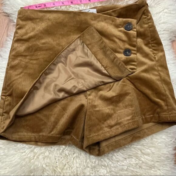 Love Tree Asymmetric Button Camel Stretch Corduroy Skort M - Picture 2 of 6